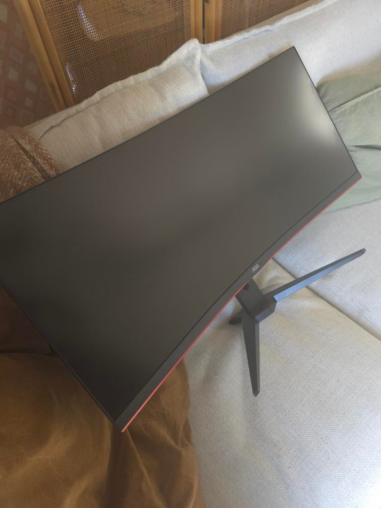 AOC CU34G2XE/BK Curved Ultrawide gaming monitor 144hz, Ultrawide, 101 t/m 150 Hz, VA, Zo goed als nieuw