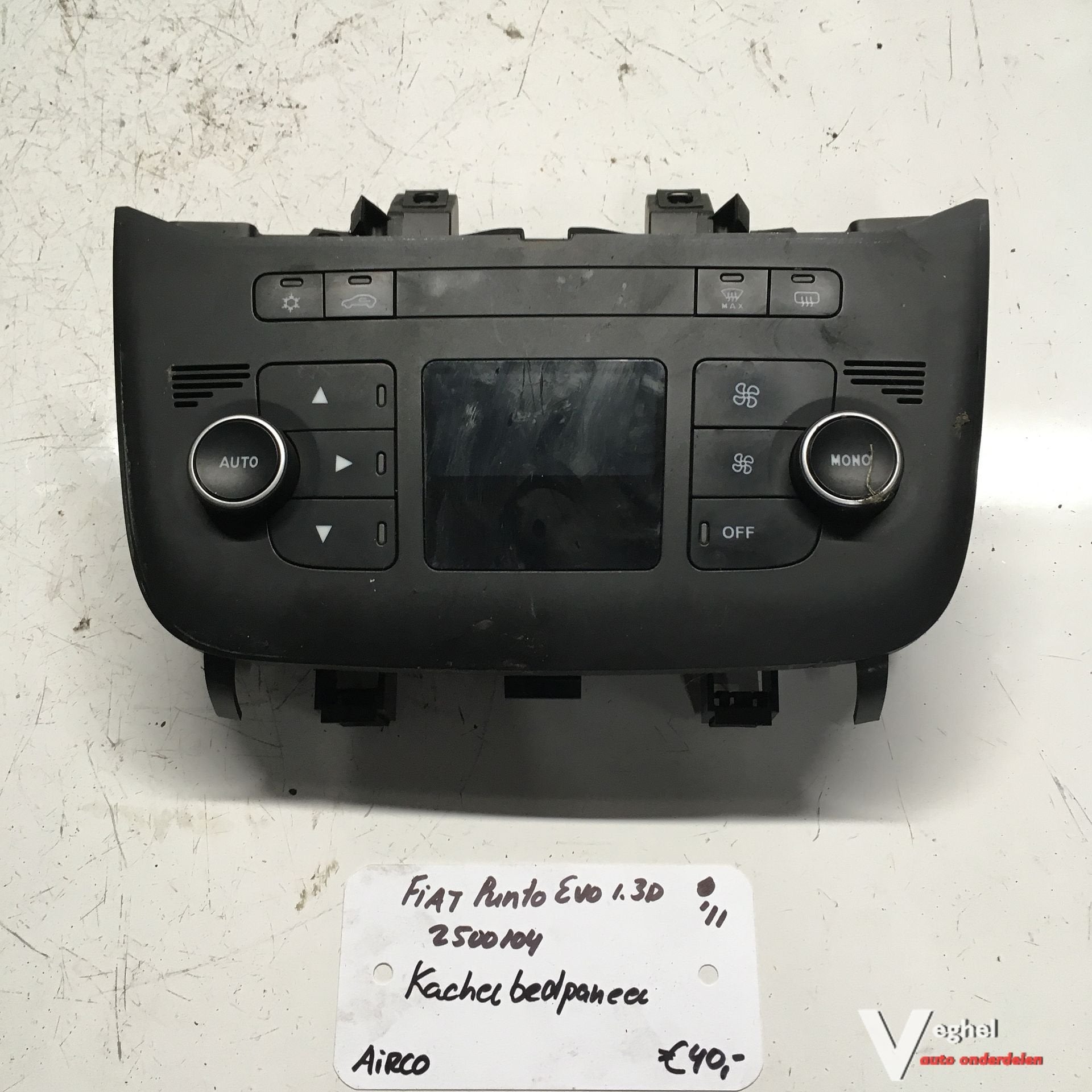 Fiat Punto Evo 5drs  1.3 Diesel 2011 2500104   Kachelbedieni