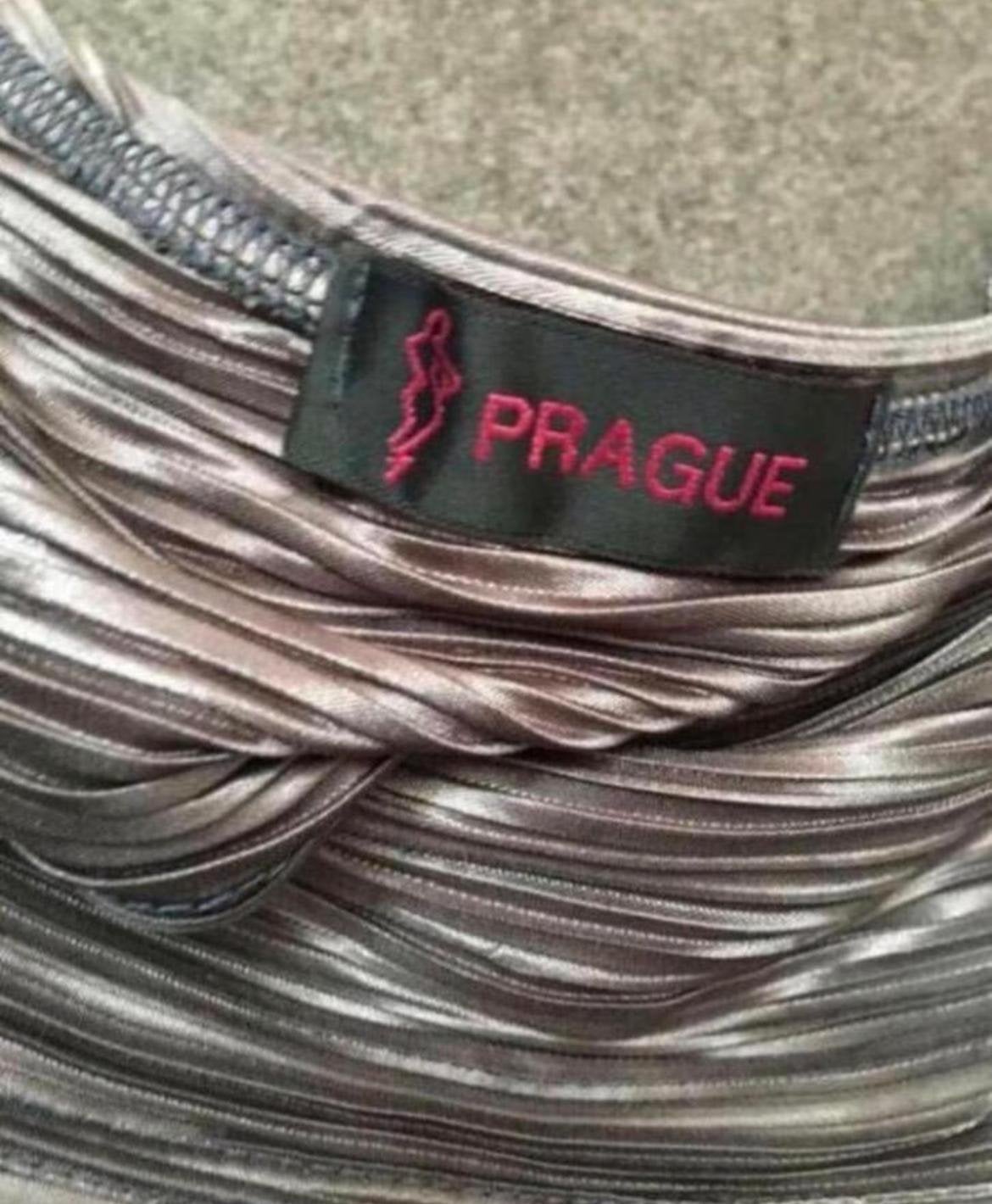 Prague Plissé Tweedelige Set: Off-shoulder Top & Broek, Kleding | Dames, Maat 38/40 (M), Meerkleurig, Ophalen of Verzenden, Zonder mouw