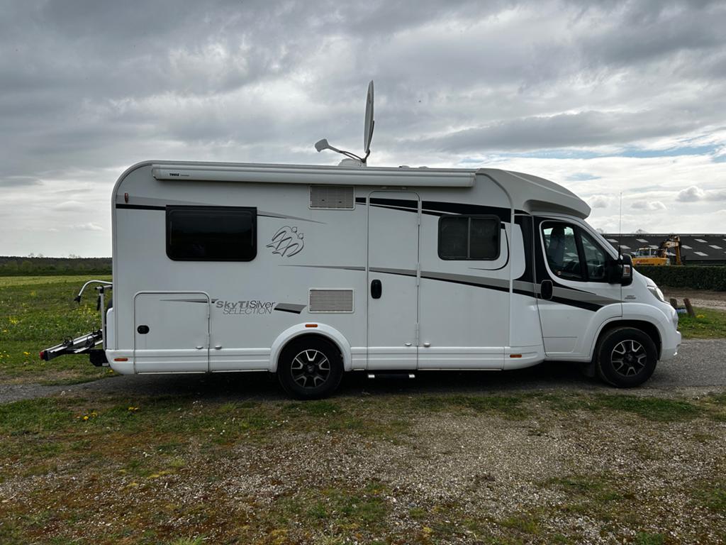 Camper Fiat Ducato Sky TI Silver Selection Knaus, Caravans en Kamperen, Campers, Particulier, tot en met 4, Half-integraal, Knaus
