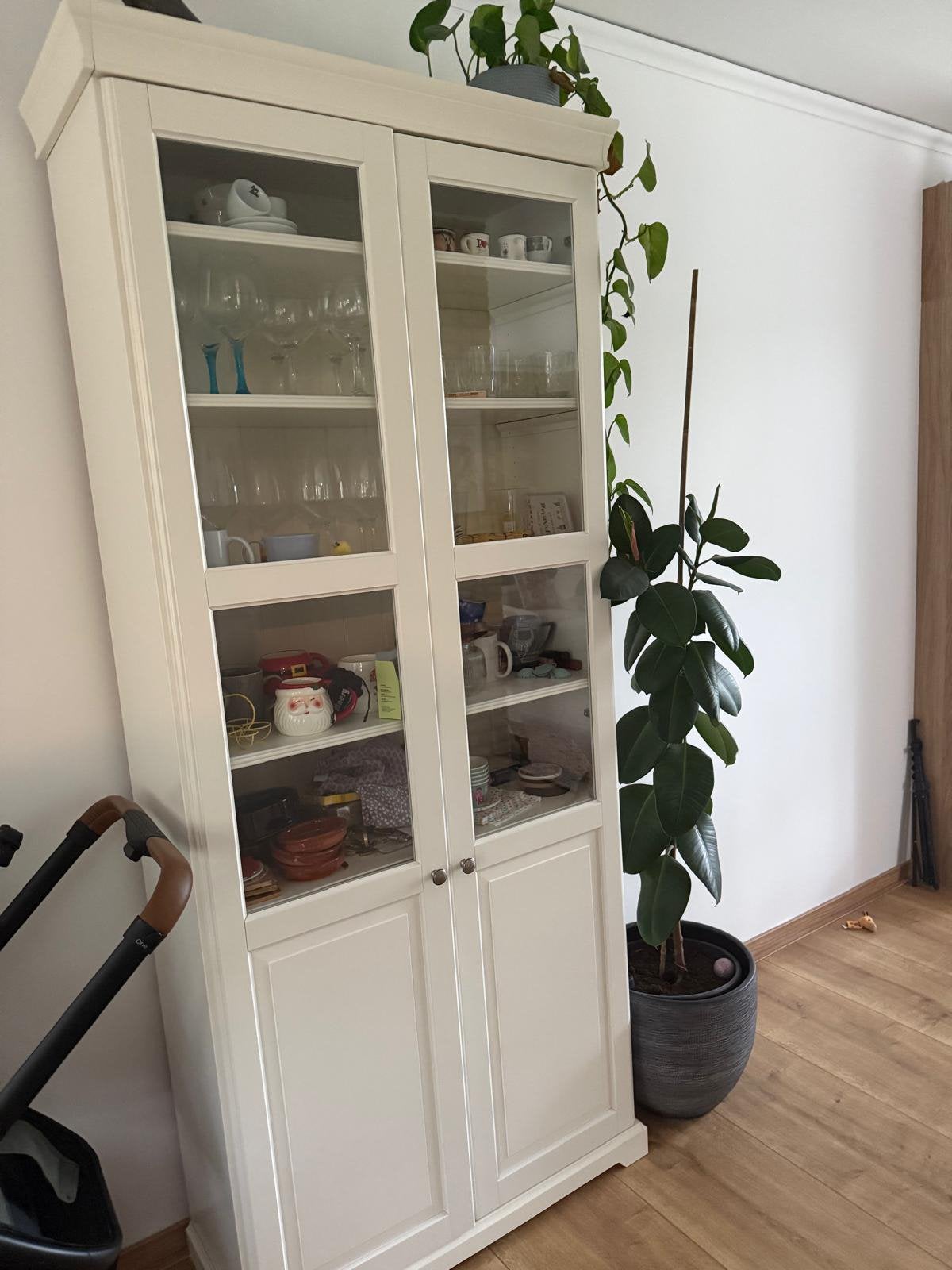 IKEA vitrinekast, Huis en Inrichting, Kasten | Vitrinekasten, Zo goed als nieuw, 150 tot 200 cm, 25 tot 50 cm, 50 tot 100 cm