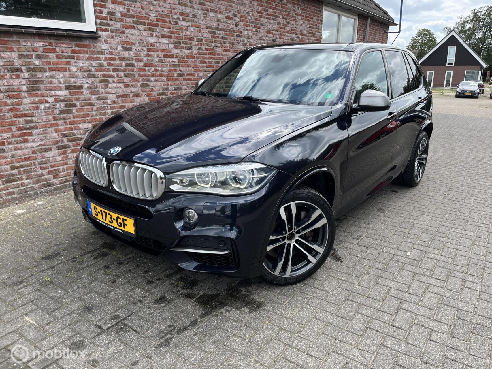 BMW X5 M50d nieuwe motor, 15 km/l, 2993 cc, Met garantie (alle), Zwart