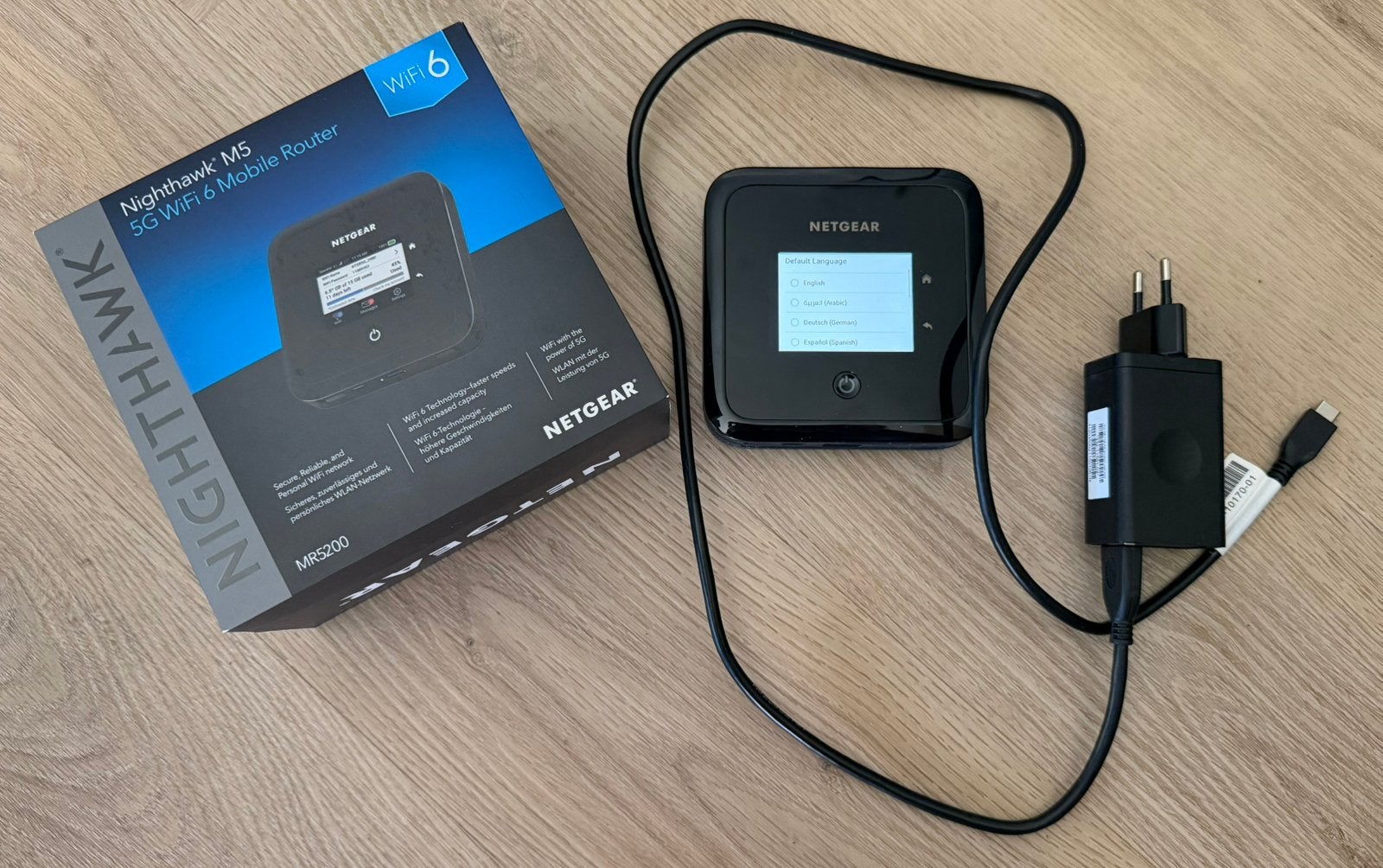 Nighthawk M5 5G WiFi 6 mobiele router – MR5200, Ophalen of Verzenden, Gebruikt, Router met modem, Netgear
