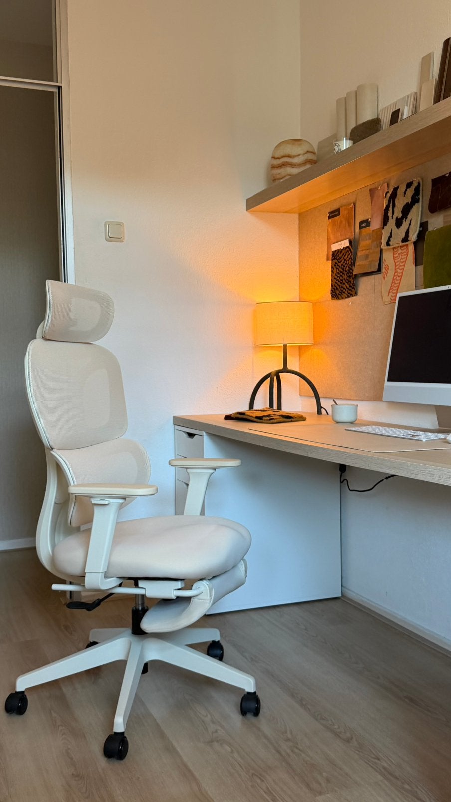 Flexispot bureaustoel BS5 met voetensteun, Huis en Inrichting, Ophalen, Zo goed als nieuw, Beige