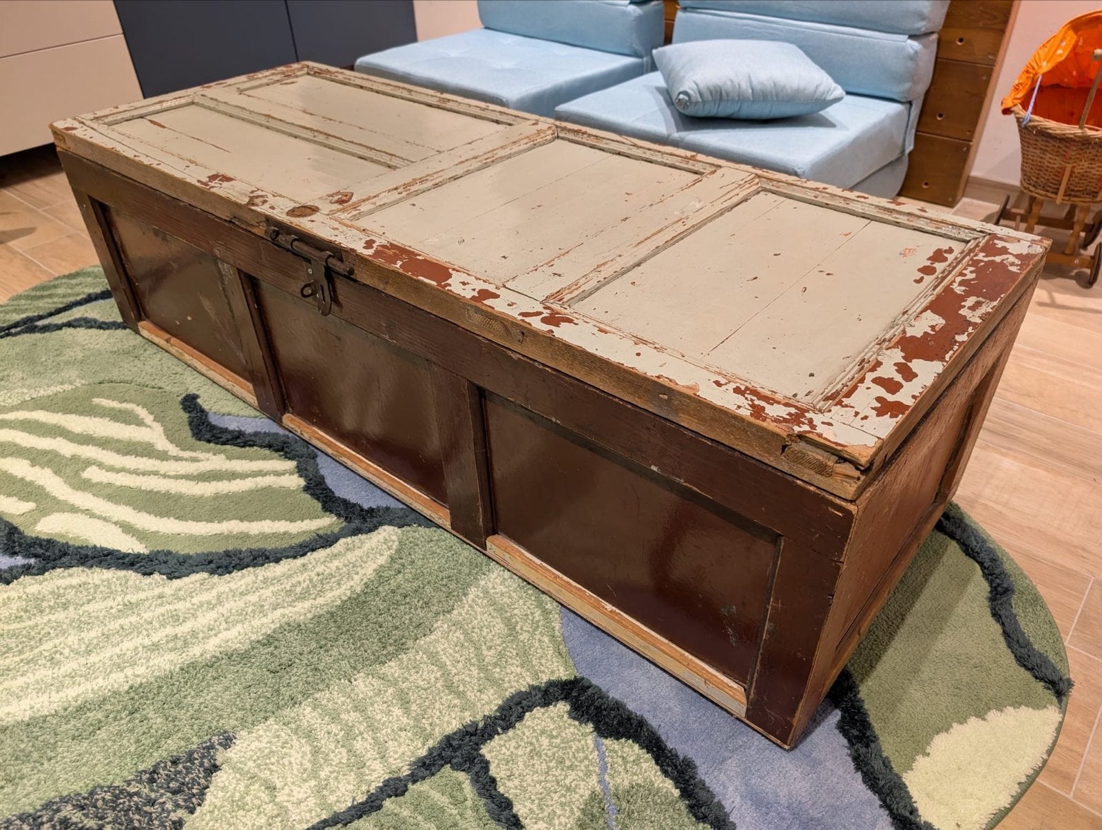 Vintage kist gratis ophalen, Huis en Inrichting, Ophalen, Gebruikt, 100 tot 150 cm, 5 – 50