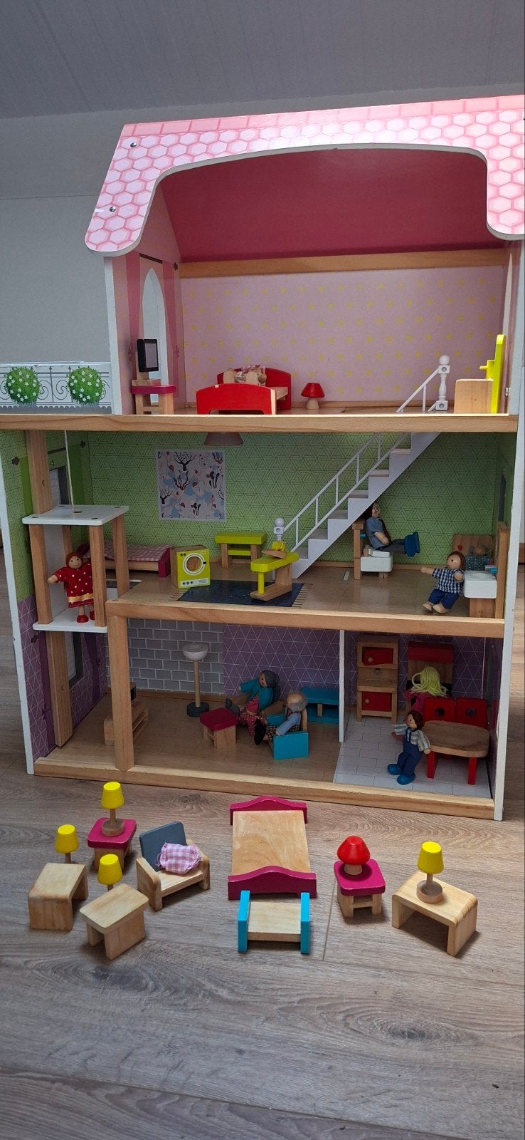 Super leuk poppenhuis compleet, Kinderen en Baby's, Ophalen of Verzenden, Gebruikt, Poppenhuis