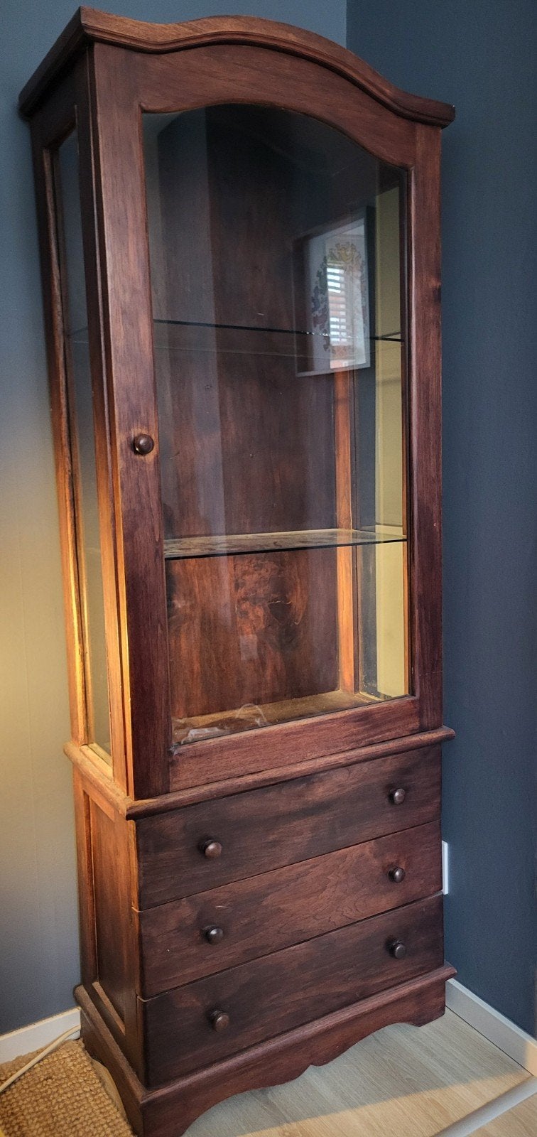Vintage vitrinekast hout met glas - 173cm hoog, Huis en Inrichting, Ophalen, Gebruikt, Vintage, Met lade(s)