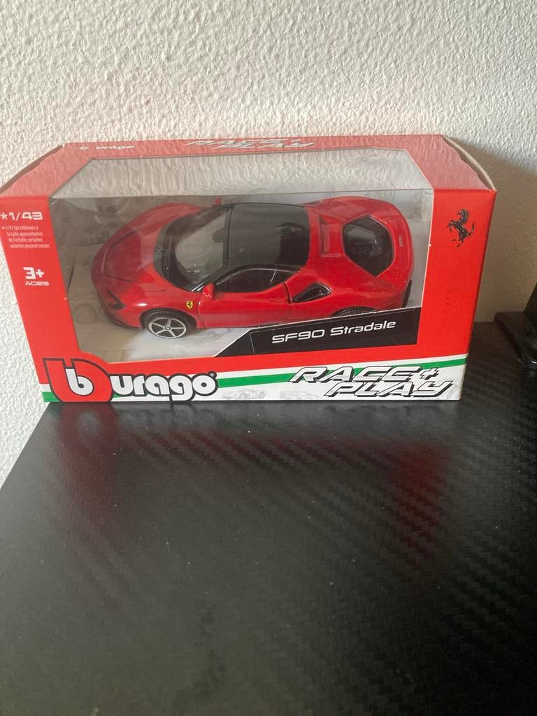 Burago Ferrari SF90 Stradale Race+Play, Overige merken, Auto, 1:32 tot 1:50, Nieuw