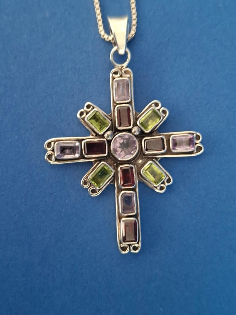 Zilveren Kruis Hanger met Edelstenen en Ketting, Gebruikt, Ophalen of Verzenden, Met edelsteen, Zilver