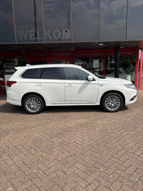 Mitsubishi OUTLANDER 2.4 PHEV PURE, Auto's, Mitsubishi, Bedrijf, Outlander, ABS, Airbags, Apple Carplay, Bluetooth, Centrale vergrendeling