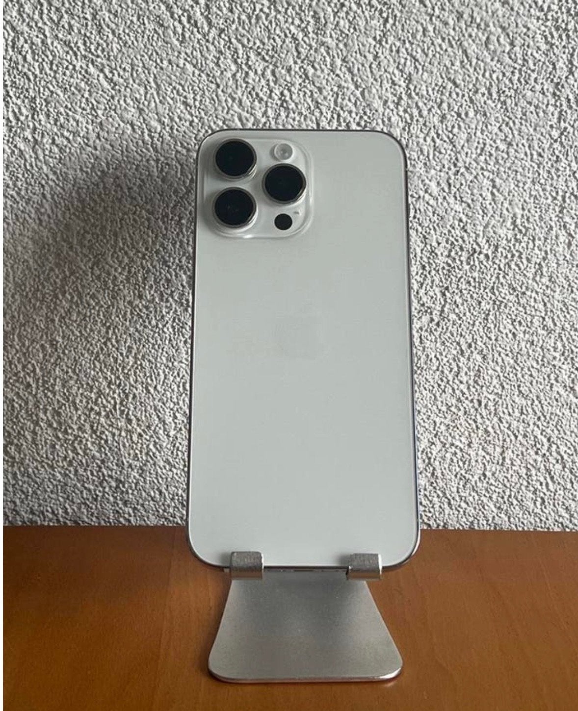 Foto 2 van Apple iPhone 14 Pro 128GB Zilver - Zo goed als nieuw