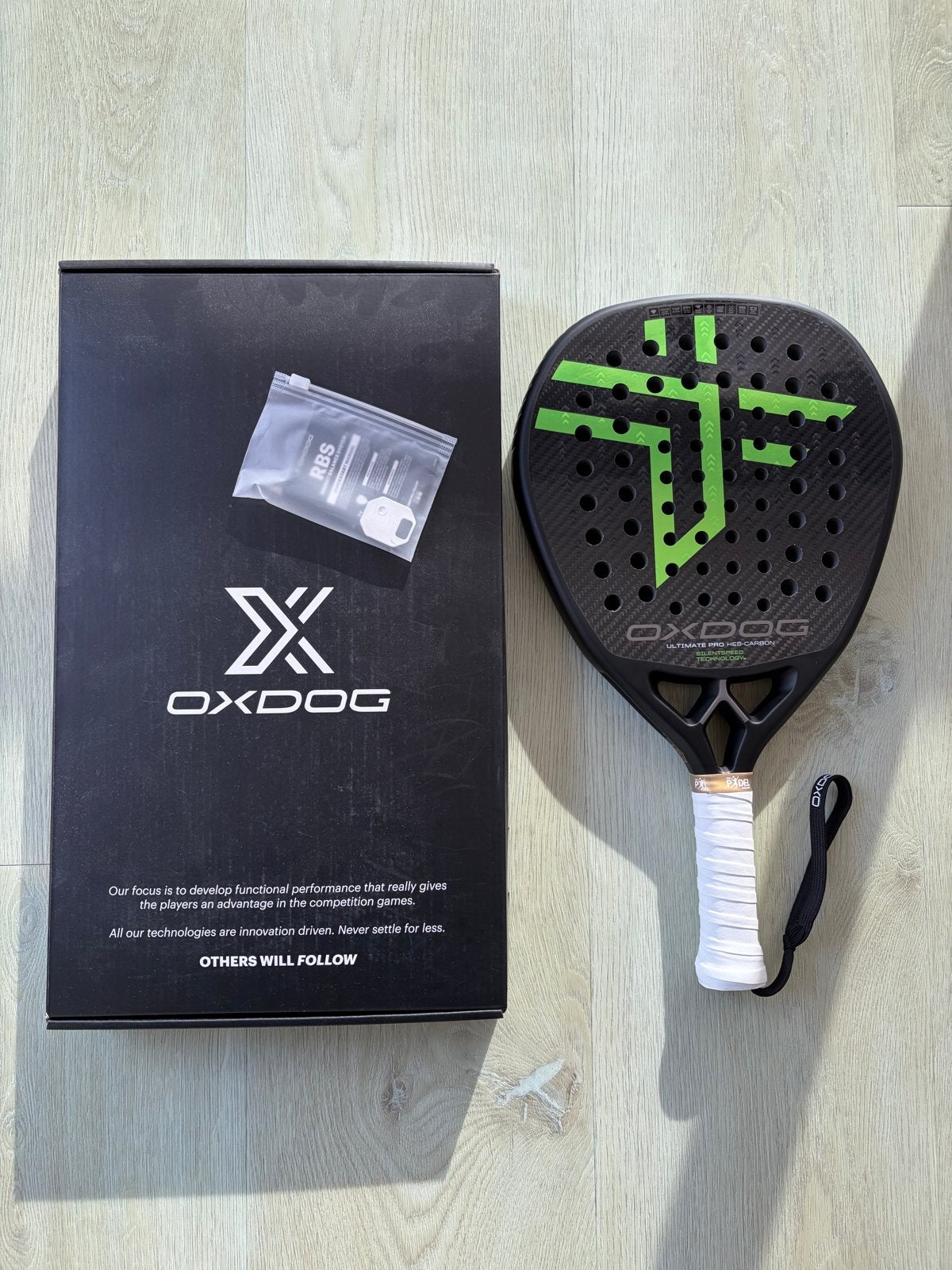 Oxdog Ultimate Pro 2025 - Zo goed als nieuw, Ophalen of Verzenden, Zo goed als nieuw, Padelracket