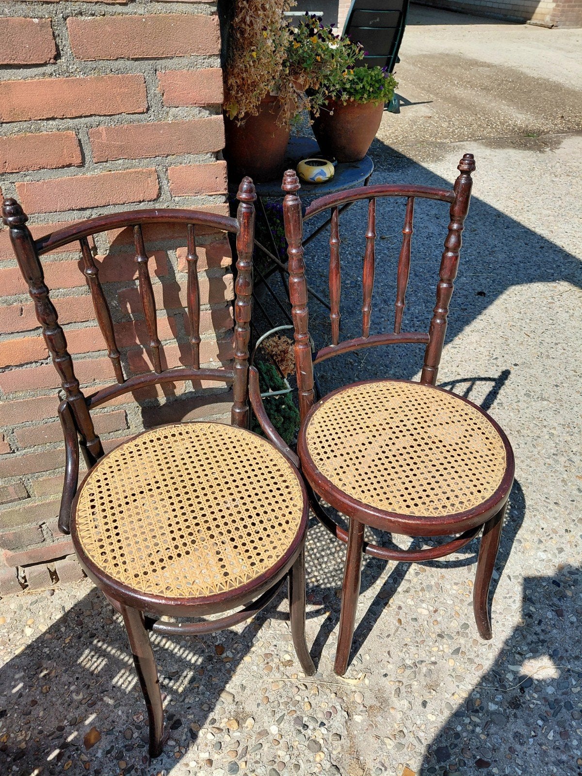 Set van 2 antieke Thonet stoelen met rotan zitting, Ophalen