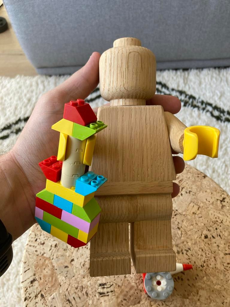 Lego Houten Minifiguur met Accessoires, Overige thema's, Lego, Ophalen of Verzenden, Zo goed als nieuw