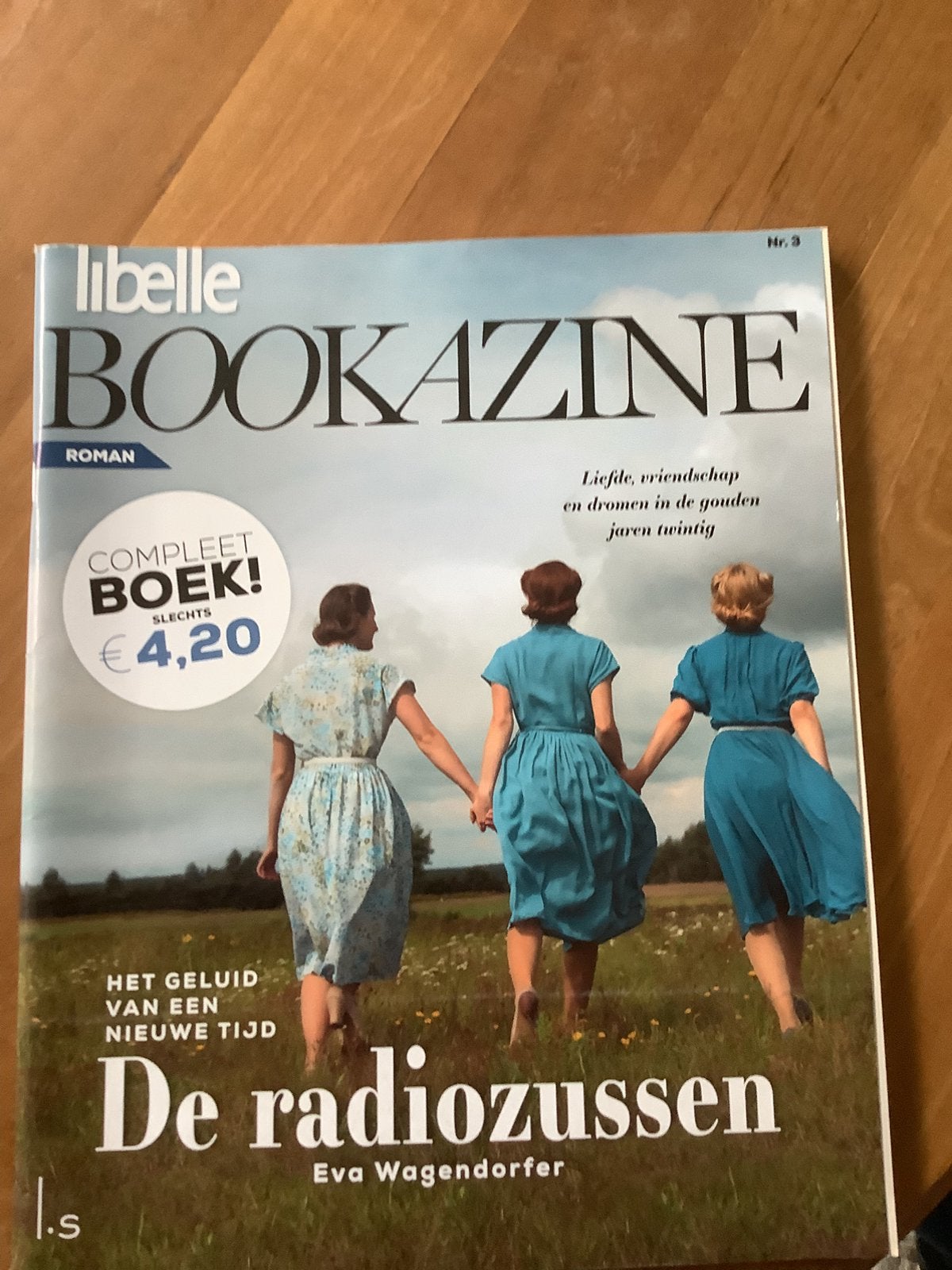 Bookazine De radiozussen - E. Wagendorfer, Ophalen of Verzenden, Zo goed als nieuw