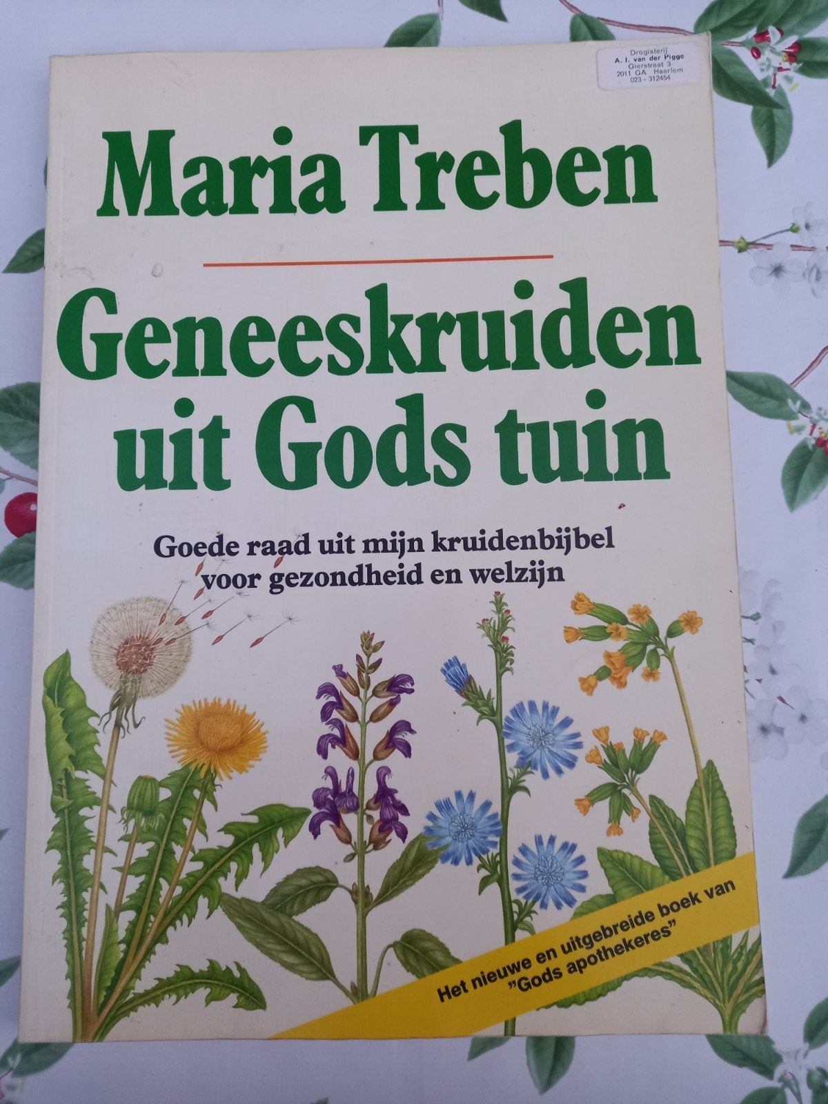 M8 Maria Treben: Geneeskruiden uit Gods tuin, Boeken, Gezondheid, Dieet en Voeding, Ophalen of Verzenden, Gelezen, Kruiden en Alternatief