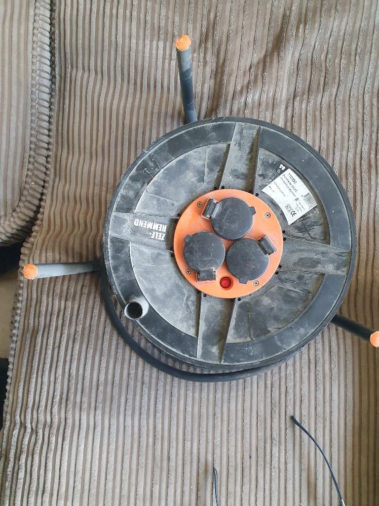 Kabelhaspel 30 meter / zwaardere kwaliteit, Ophalen, Gebruikt