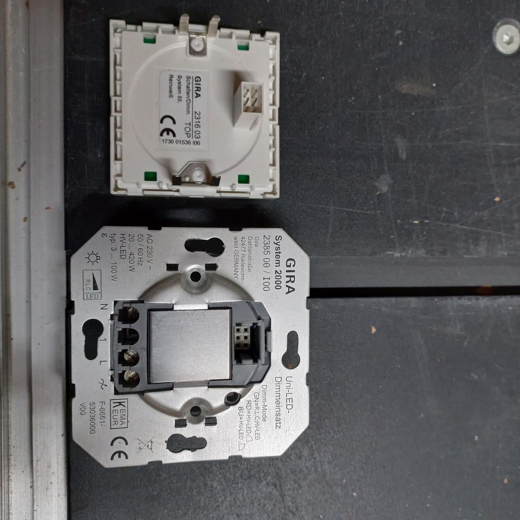 Te koop Gira dimmer, Ophalen of Verzenden, Schakelaar