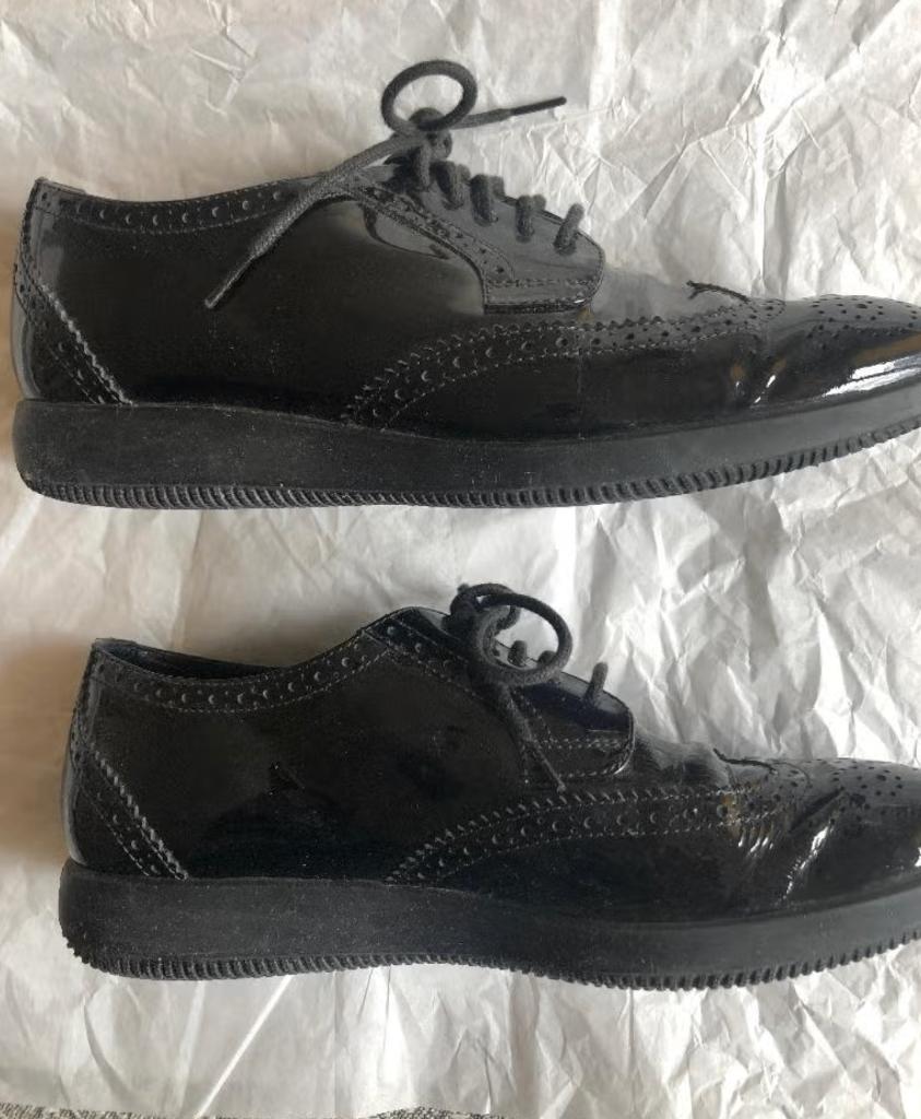 Hogan leuke zwarte (lak)leren sneakers schoenen mt 39 brogue, Kleding | Dames, Schoenen, Verzenden, Zwart, Gedragen, Sneakers of Gympen
