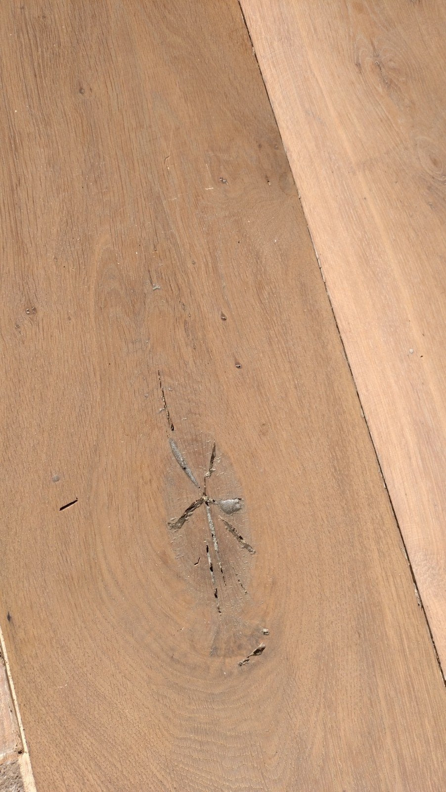 Foto 5 van 24 cm brede eiken vloer, ong 30 m2