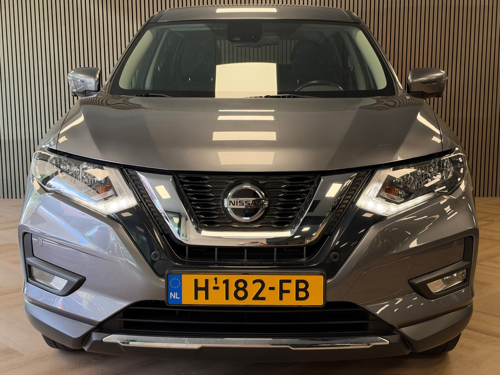 Nissan X-Trail 1.3 DIG-T Acenta AUTOMAAT NAVIGATIE 360CAM CL, Auto's, Stof, Gebruikt, 4 cilinders, Met garantie (alle)