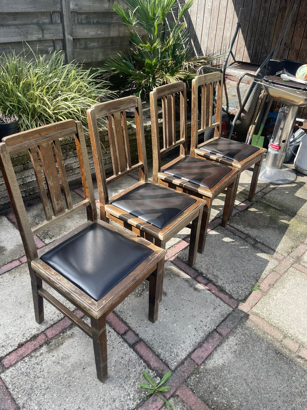 Tekoop 8 bruine cafe stoelen bieden maar, Ophalen, Gebruikt, Bruin
