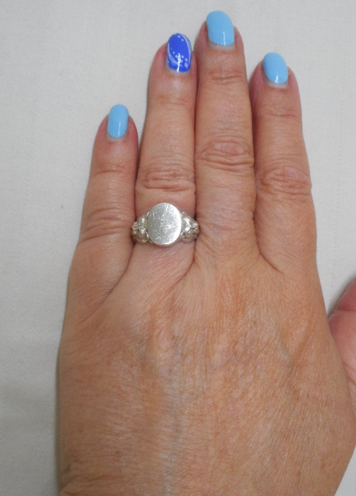 Zilveren ring met leeuwenkoppen maat 17 nr.651, Gebruikt, Verzenden, 17 tot 18, Dame of Heer