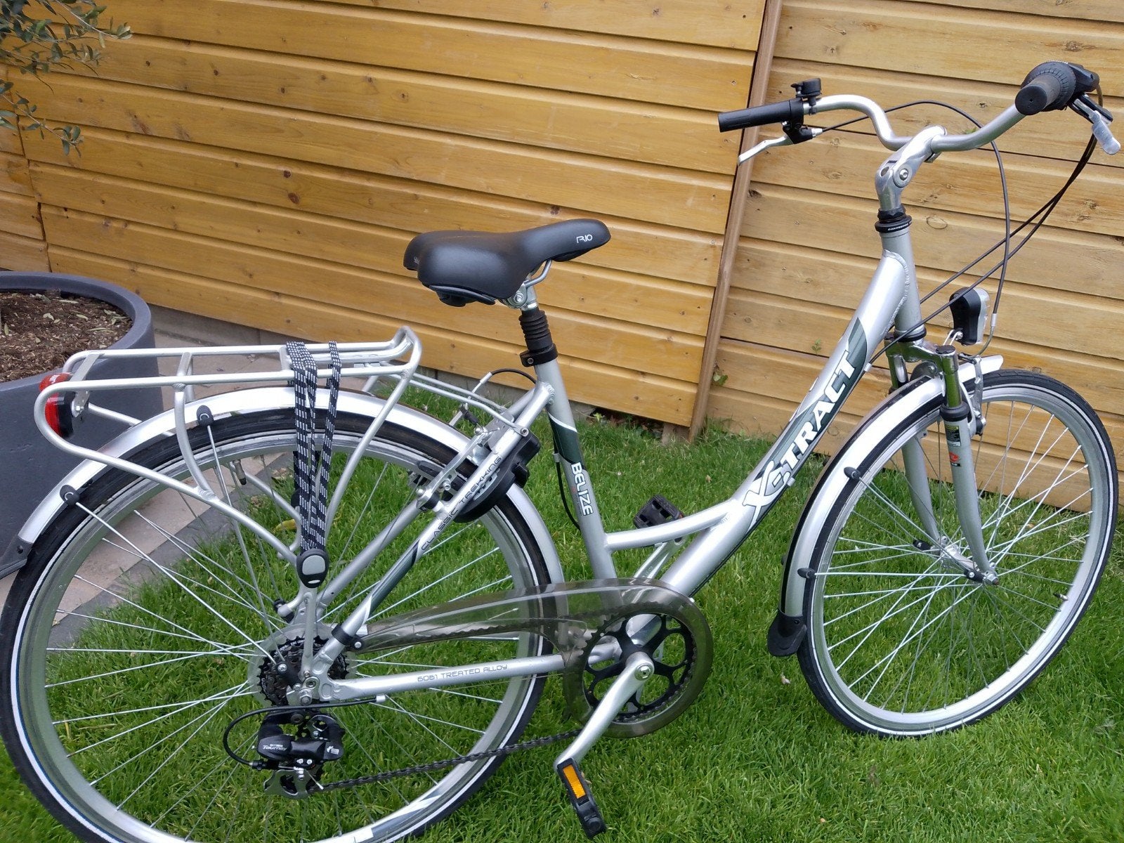 Zeer nette Damesfiets., 47 tot 50 cm, Versnellingen, Zo goed als nieuw, Ophalen