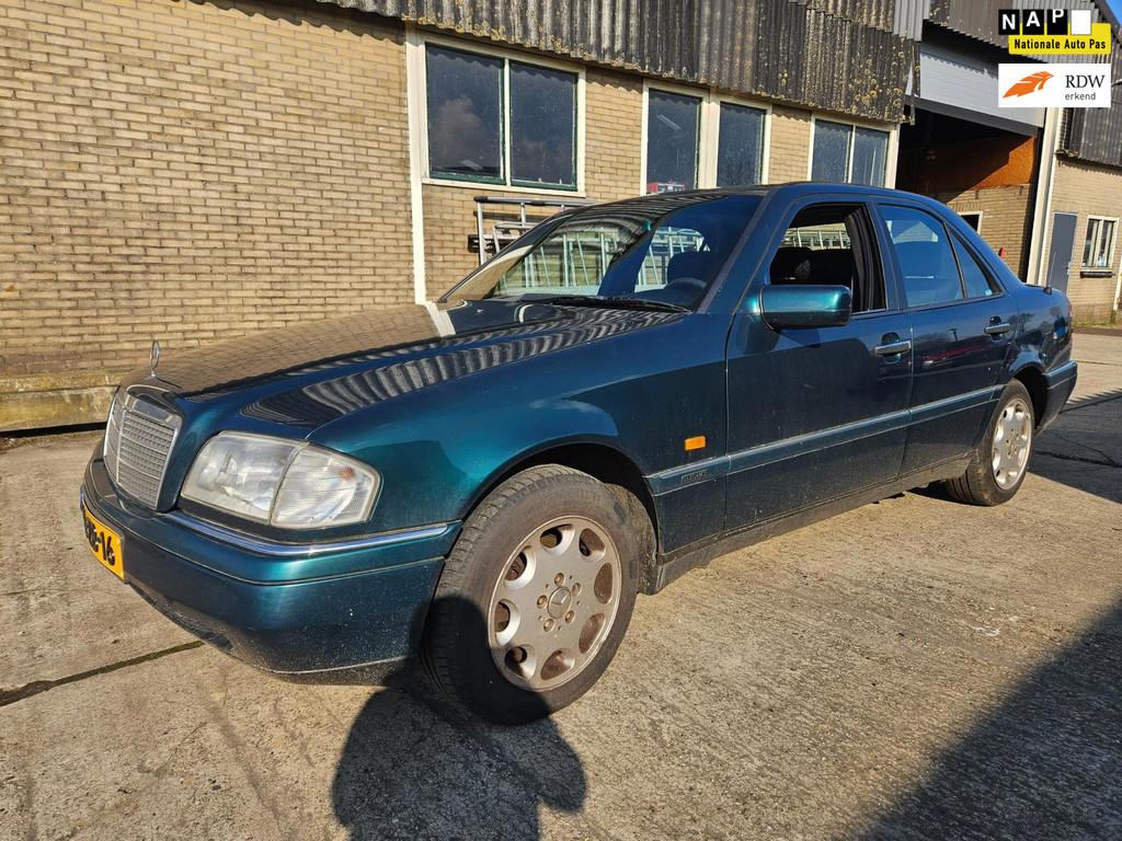 Mercedes-Benz C-klasse 180 Elegance, Auto's, Automaat, Achterwielaandrijving, Gebruikt, 4 cilinders
