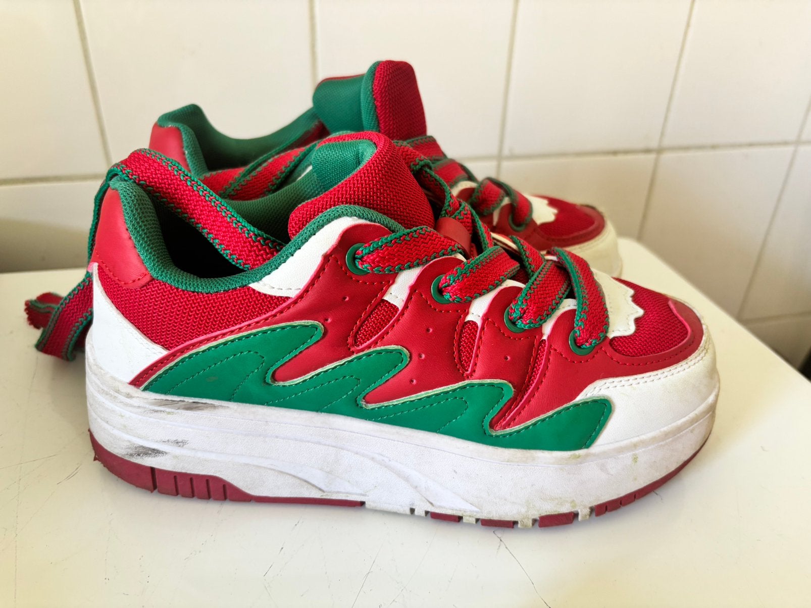 Schoenen met wieltjes maat 37/38 jongen meisje rolschaatsen, Ophalen of Verzenden, Zo goed als nieuw, Jongen of Meisje, Schoenen