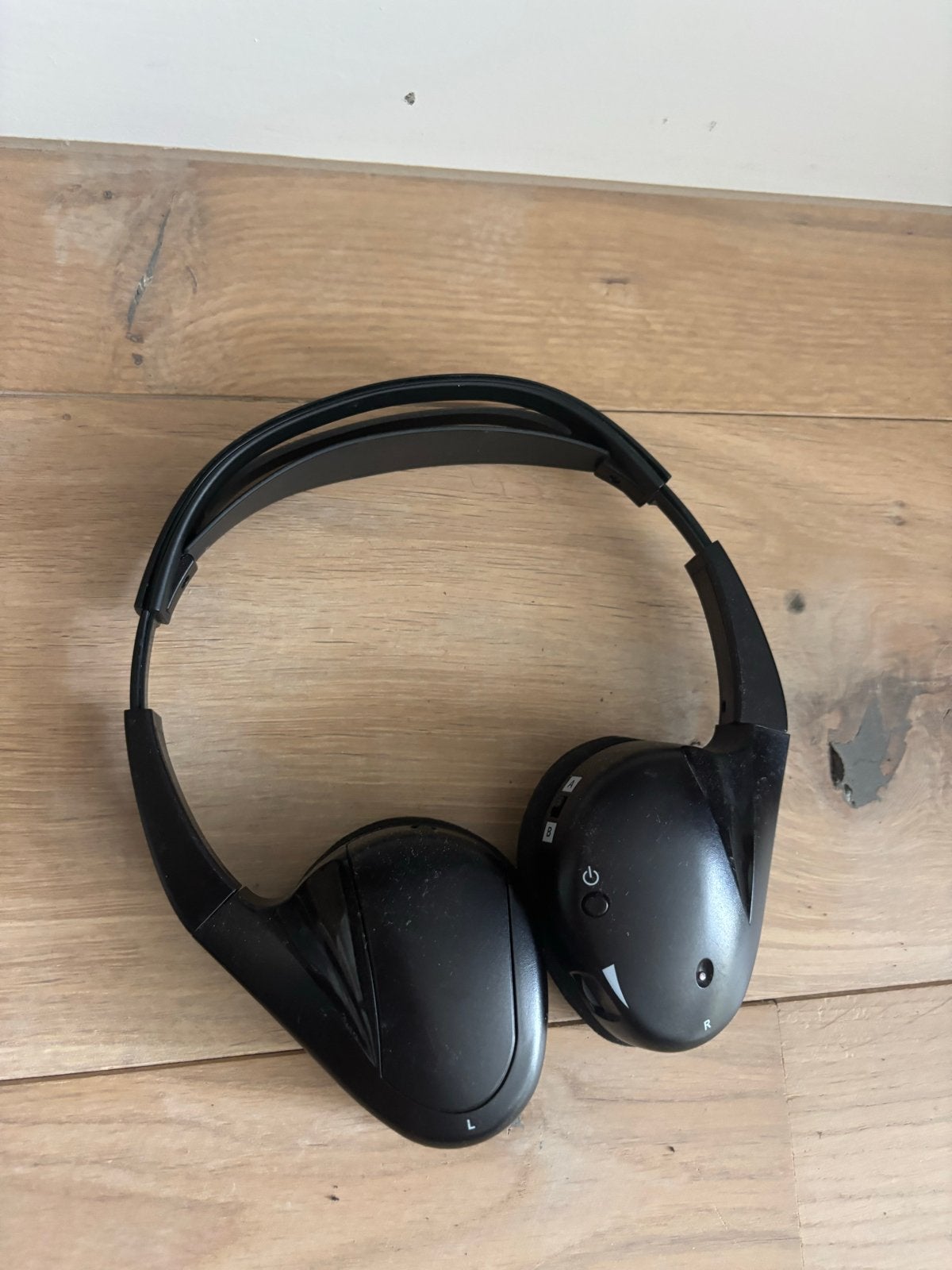 Volvo hoofdtelefoon - Zwart, Verzenden, Gebruikt