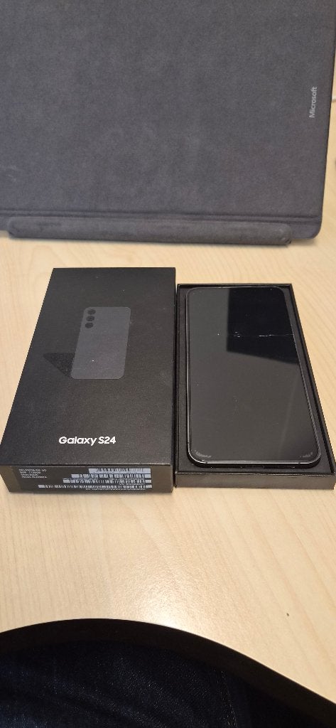 Foto 2 van Samsung s24 128gb