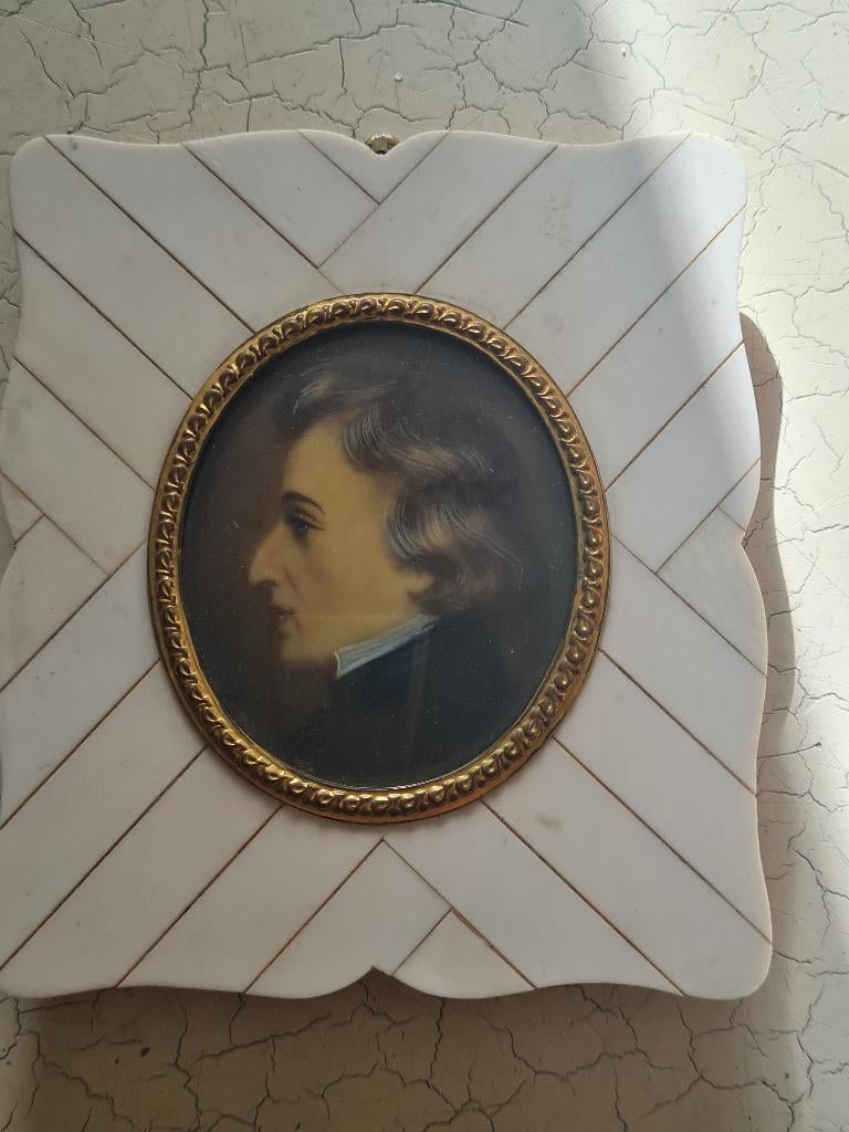 Zeer oud miniatuur portret in benen lijstje, Ophalen of Verzenden