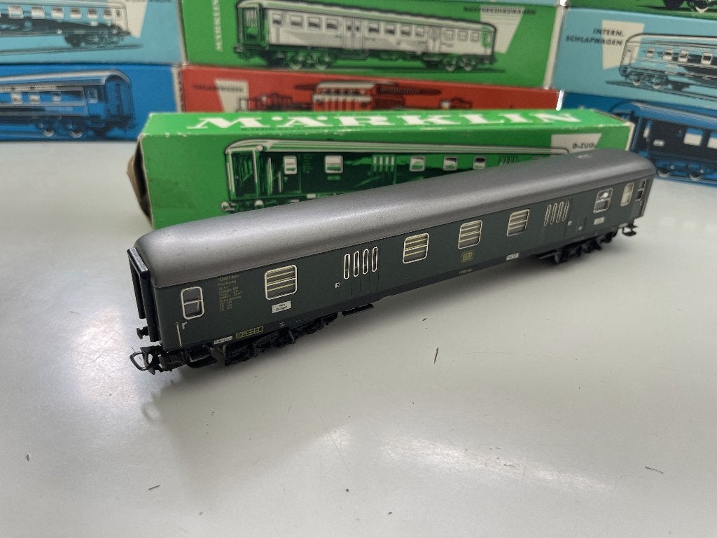 Märklin 4044 bagagewagon D-trein sluitlichten Duitsland OVP, Wisselstroom, Gebruikt, Wagon, Ophalen of Verzenden