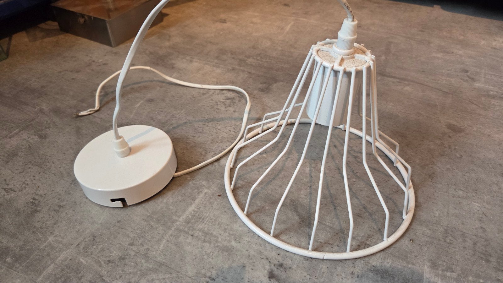 Xenos Hanglampje Wit - Modern en Stijlvol, Ophalen, Gebruikt, E27 (groot), Metaal