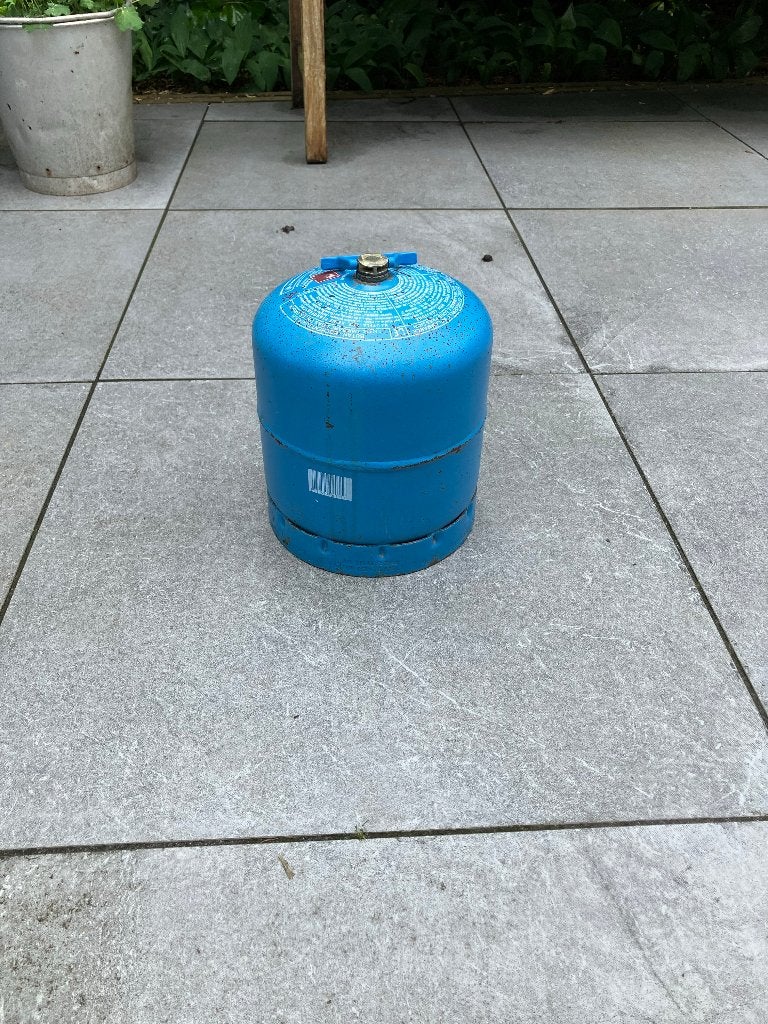 gasfles 907 van campingaz, bijna halfvol, Caravans en Kamperen, Kampeeraccessoires, Ophalen, Zo goed als nieuw