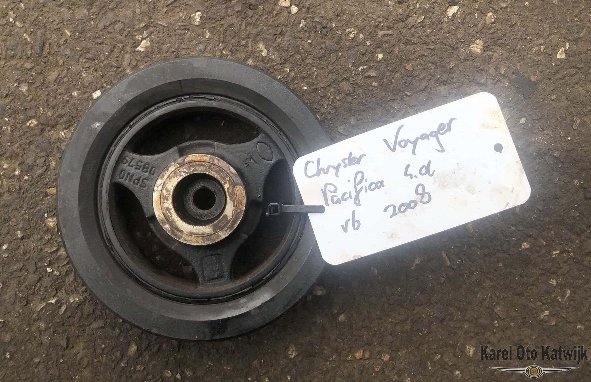 Krukaspoelie Chrysler Voyager / Pacifica 4.0L V6 2008, Gebruikt, -, -, Ophalen of Verzenden