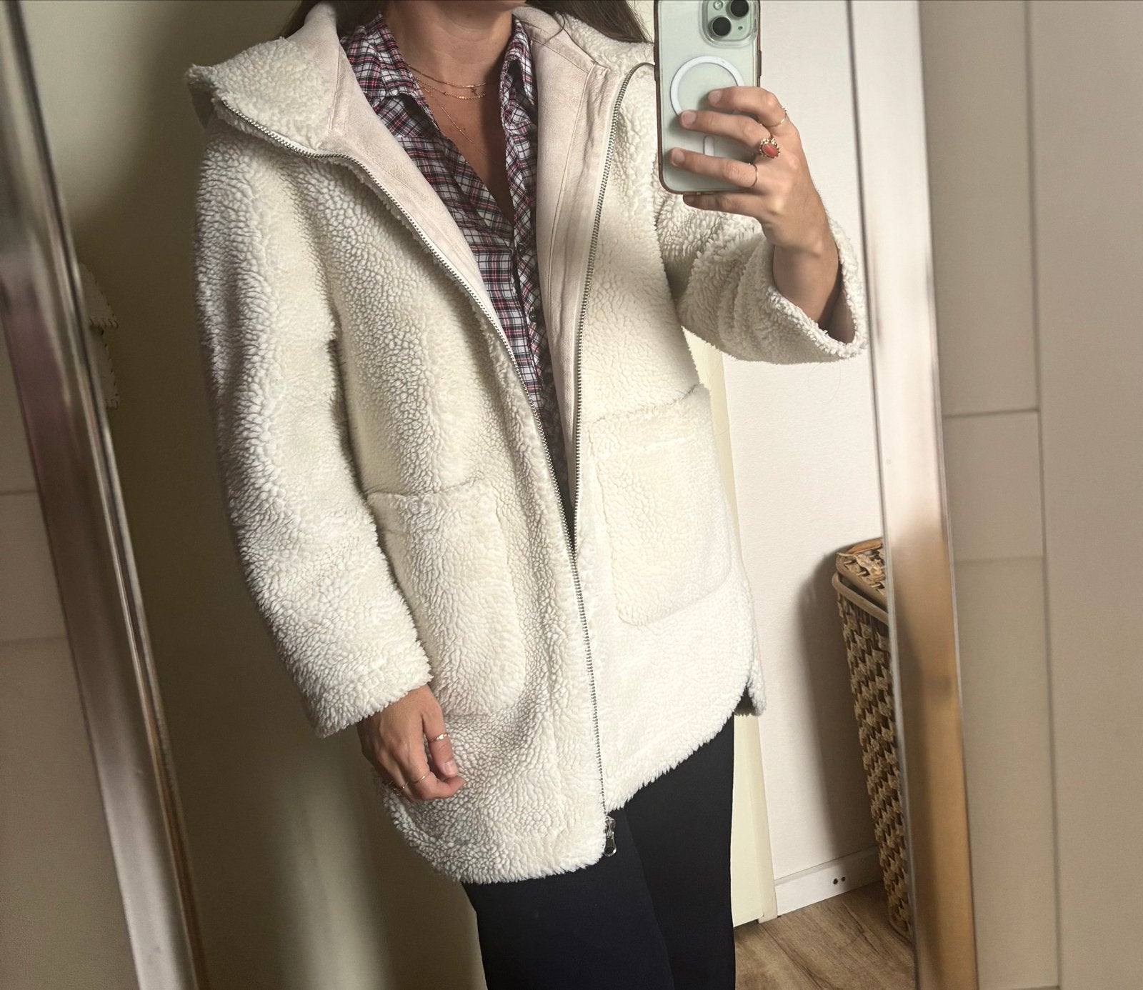 Zara creme Teddy Jas (XS maar valt groot), Ophalen of Verzenden, Zo goed als nieuw, Maat 36 (S), Wit