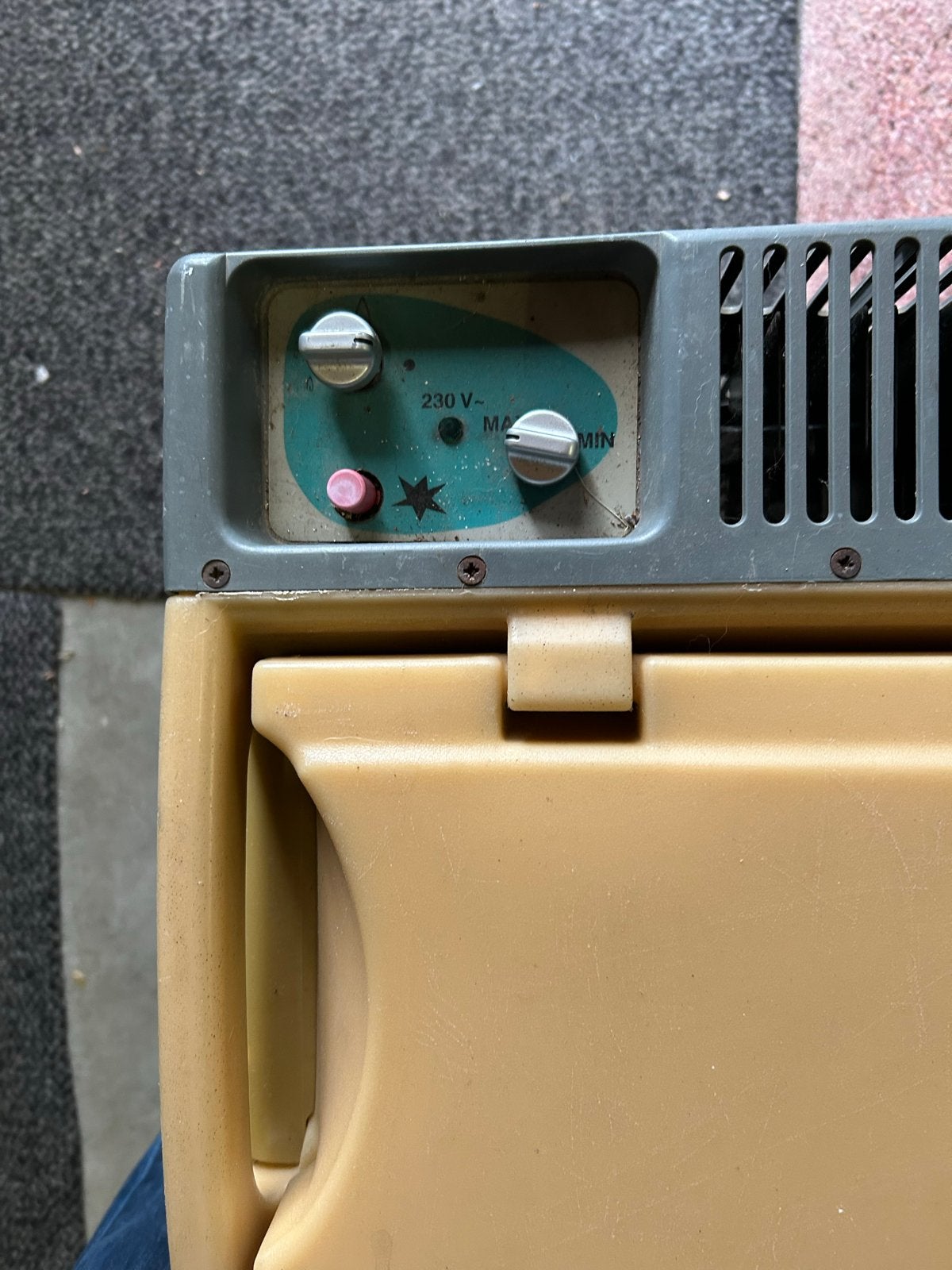 Electrolux Koelbox voor Camping - 220V en Gas, Ophalen of Verzenden, Gebruikt, Koelbox, Elektrisch