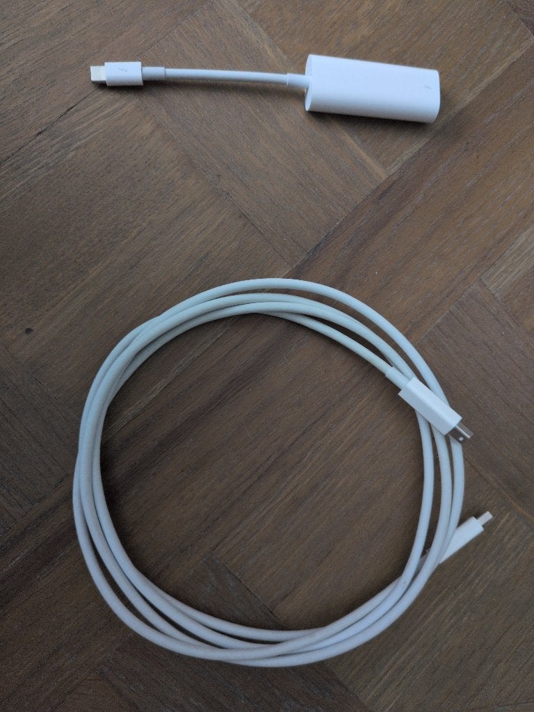Apple Thunderbolt 2 kabel + Thunderbolt 2 naar 3 adapter, Ophalen of Verzenden, Zo goed als nieuw