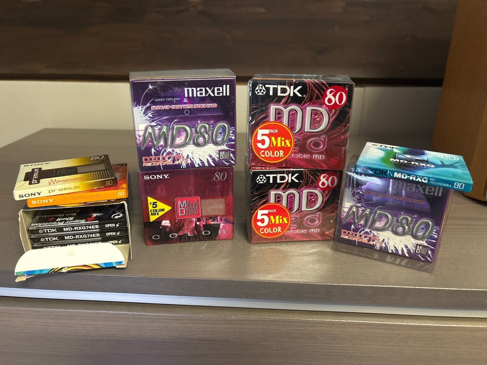 Partij 30 stuks MiniDiscs TDK, Sony, Maxell Nieuw / Geseald, 2 t/m 25 bandjes, Overige genres, Ophalen of Verzenden, Nieuw in verpakking