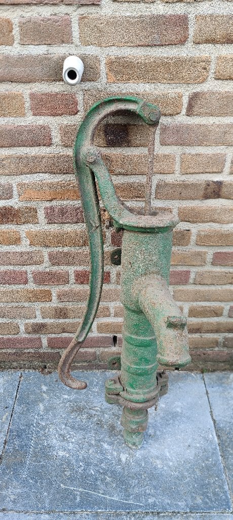 Antieke gietijzeren waterpomp - Decoratief object tuin, Ophalen, Gebruikt, Handmatig, Overige typen