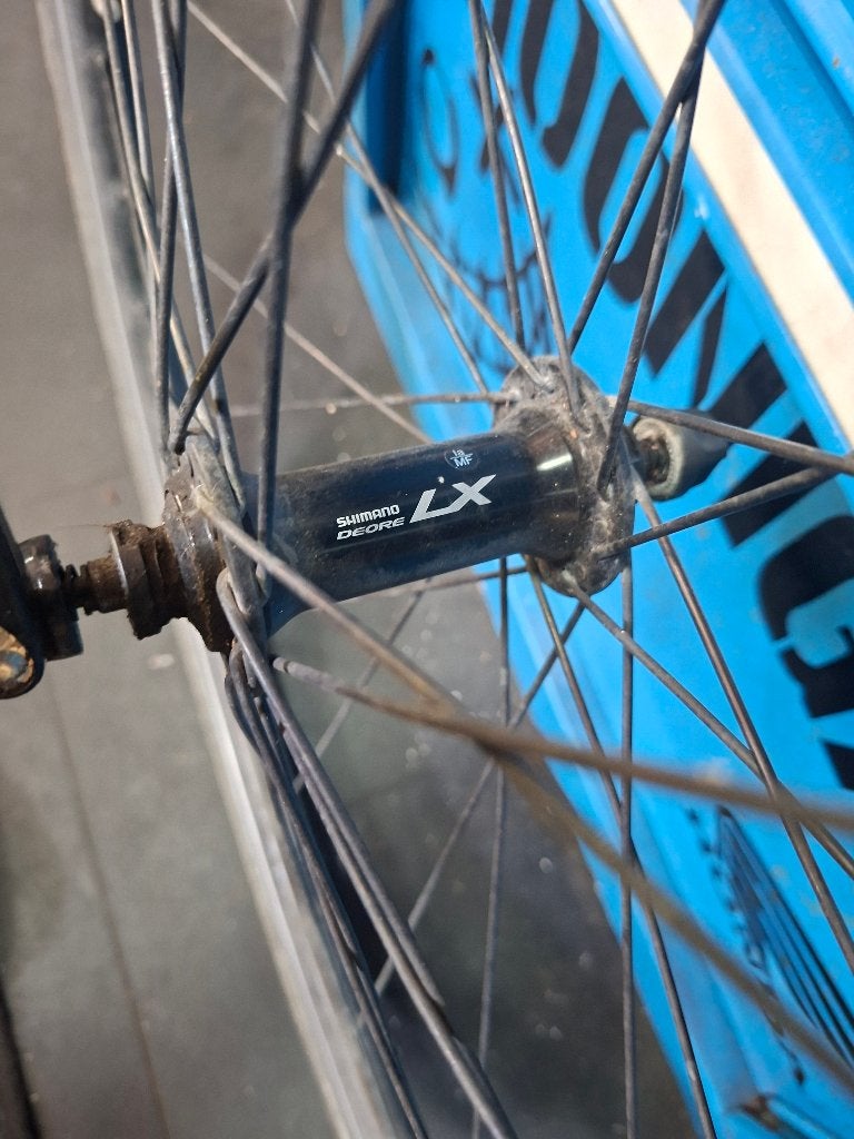28 inch voorwiel Shimano Deore Lx snelspan, Fietsen en Brommers, Fietsonderdelen, Wiel, Heerenveensweg 1, Gebruikt, Elektrische fiets
