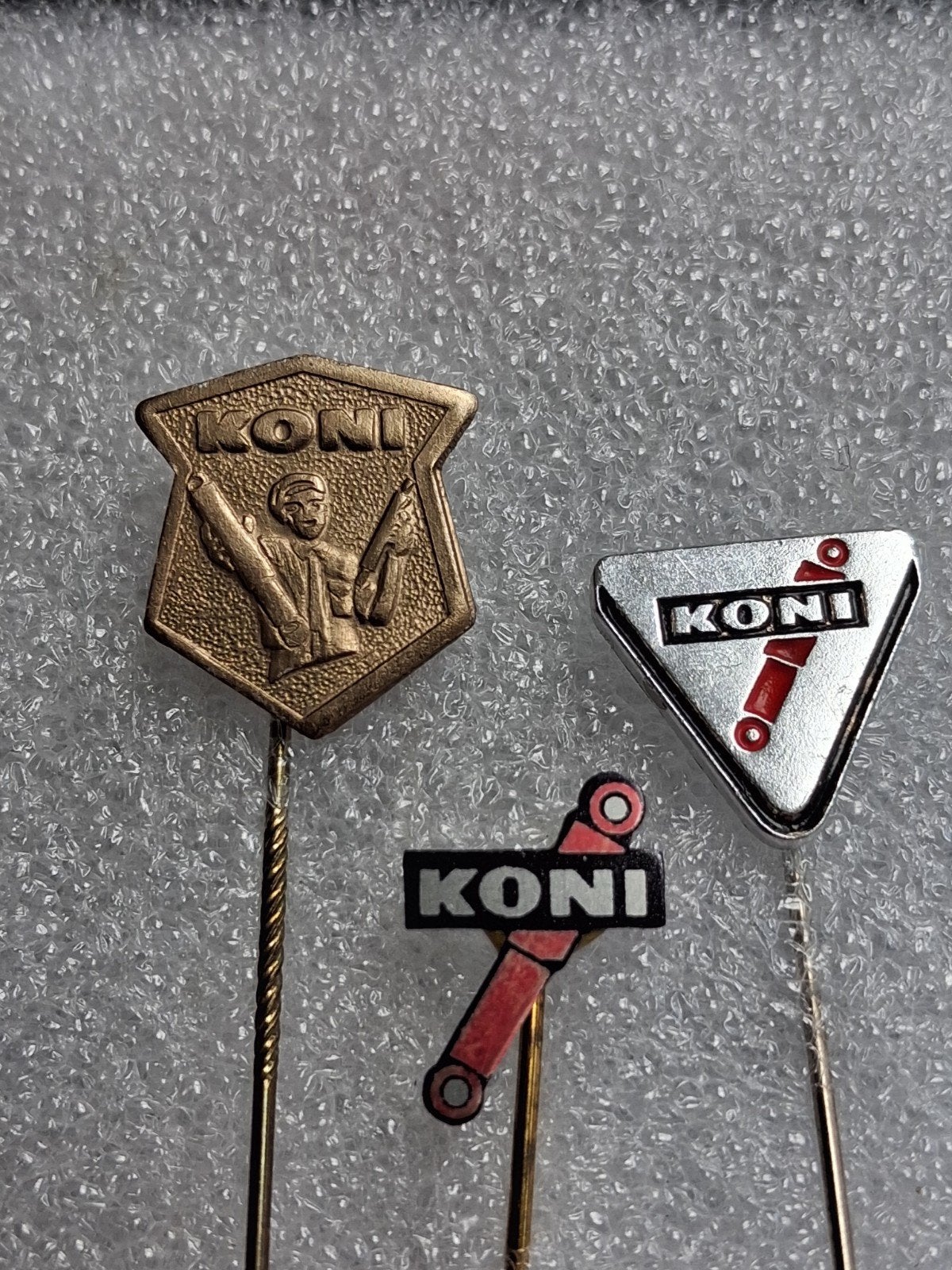 Speldjes 3x Koni schokdempers, Verzamelen, Ophalen of Verzenden, Gebruikt, Transport