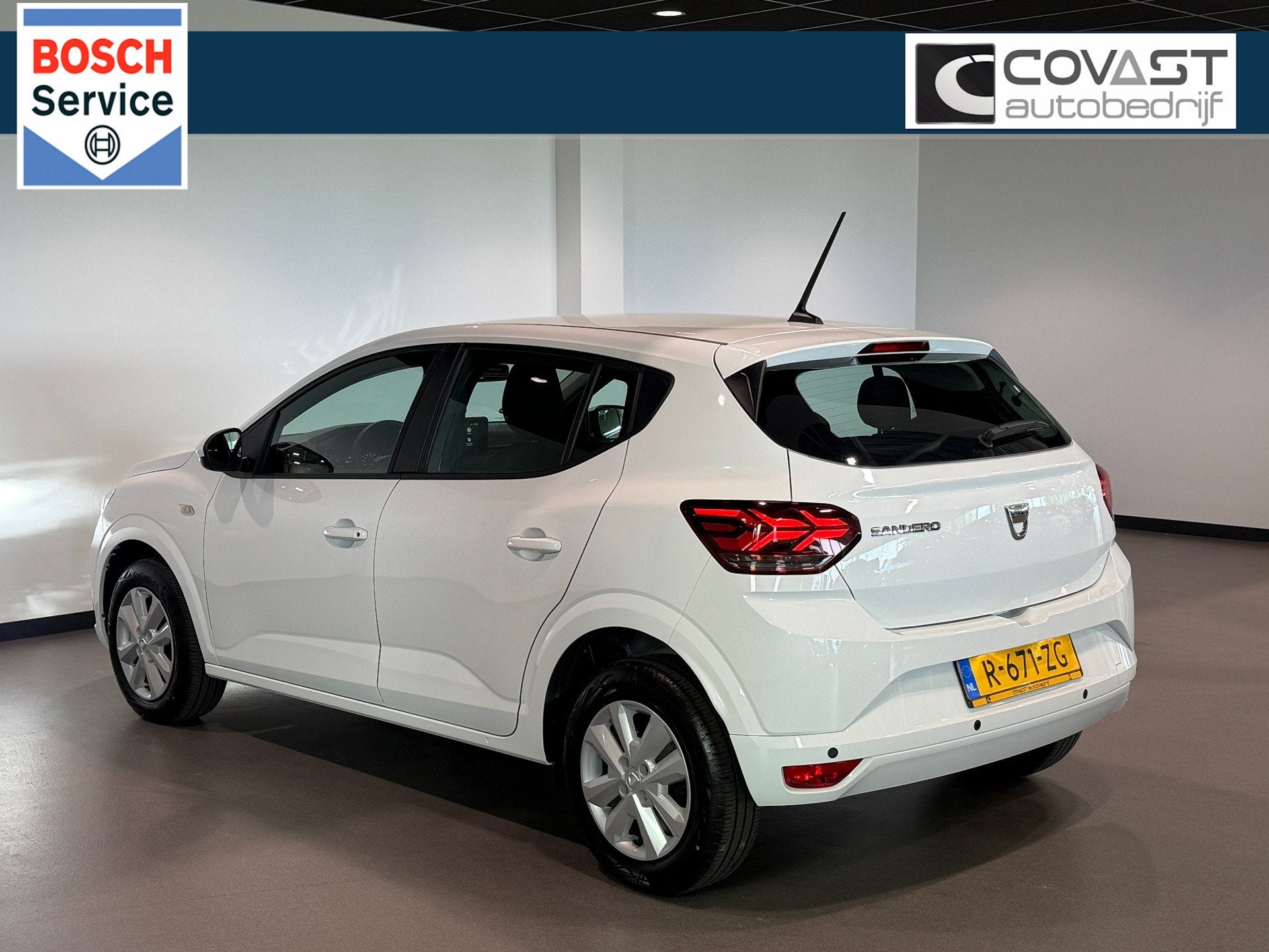 Dacia Sandero 1.0 TCe 90 Comfort LED|Parkeersensoren|Carplay, Auto's, Dealer onderhouden, Wit, Origineel Nederlands, Bedrijf