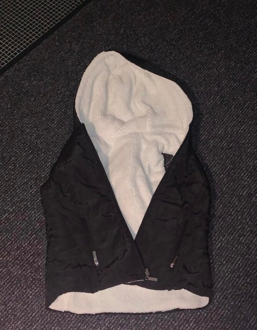 Zwarte bodywarmer met teddy voering, Kleding | Dames, Bodywarmers, Ophalen of Verzenden, Zo goed als nieuw, Zwart