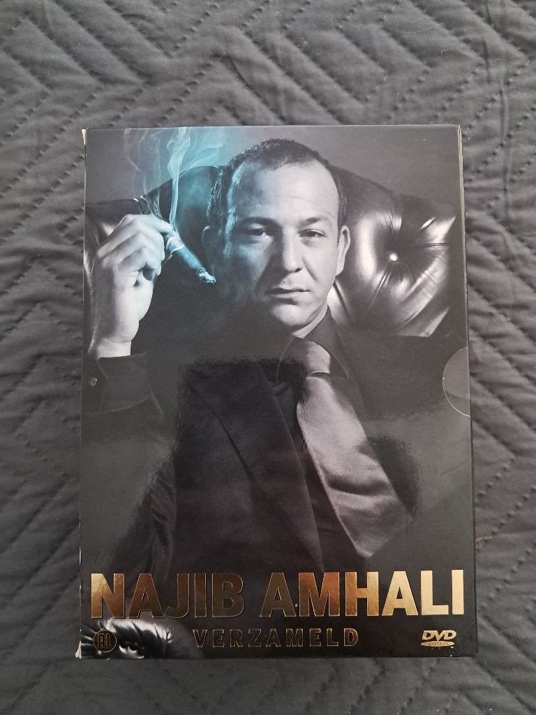 4, Dvd Verzameling : Najib Amhali Verzameld 5 Dvd Box, Alle leeftijden, Ophalen, Zo goed als nieuw, Stand-up of Theatershow