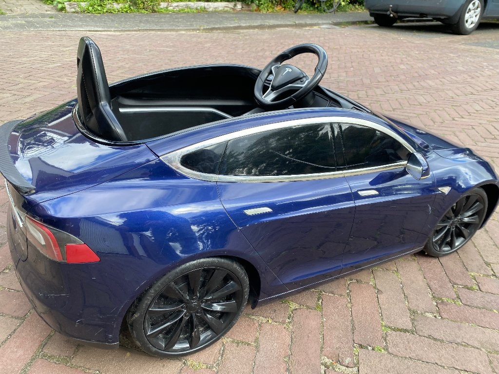 Super rijdende model S tesla elektrische auto voor kinderen, Ophalen, Gebruikt