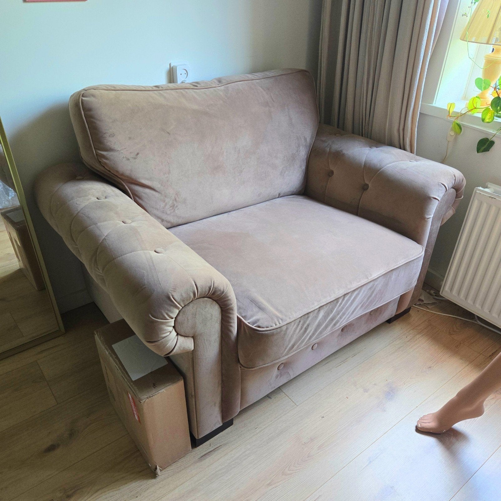 Loveseat gratis af te halen in Rotterdam, Ophalen, Onbekend, Zo goed als nieuw, Klassiek comfort