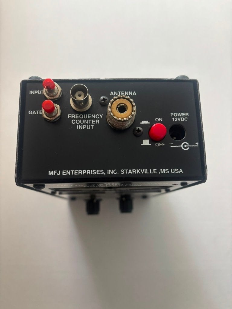 MFJ-259 HF/VHF SWR Analyzer, Ophalen of Verzenden, Gebruikt, Zender